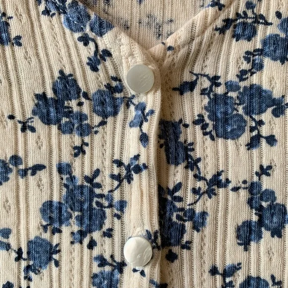 Sezane Celia T-Shirt in Rosa Blue - Picture 5 of 8